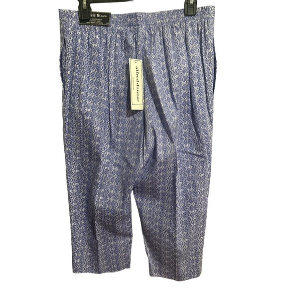 Alfred Dunner, Lavender & White Seashell Print Capri’s Size 10 - Picture 2 of 6